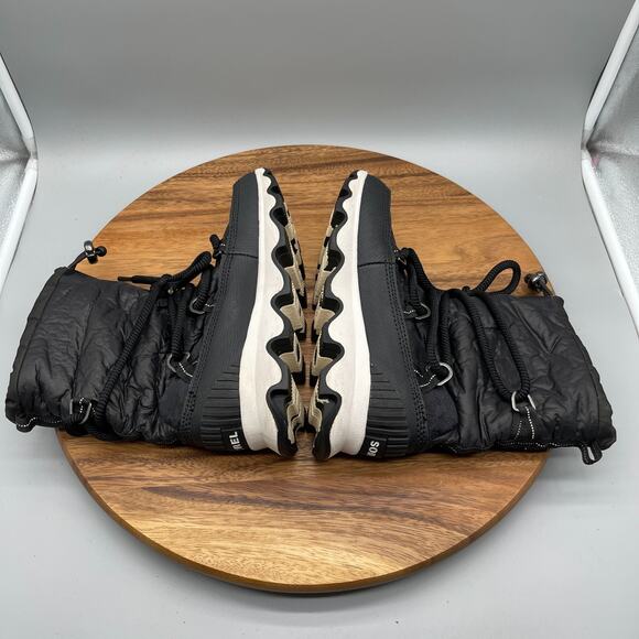 Sorel Kinetic Boots Womens Size 6 Black Waterproof Insulated Snow Winter Shoes - Picture 6 of 8